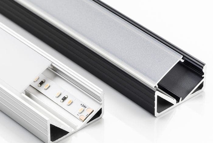 Profile mit Abdeckung für LED-Leuchten