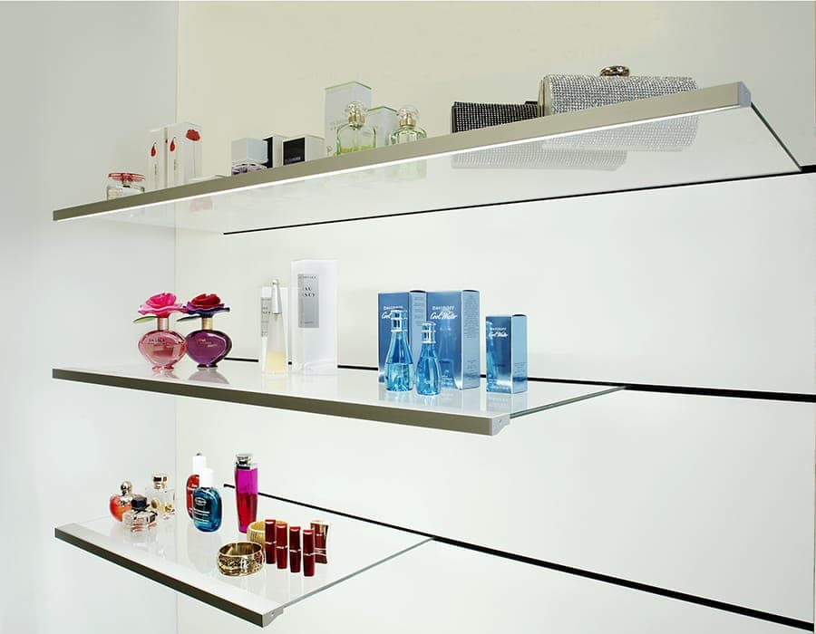 Glasbodenleuchten mit unsichtbarer Elektrifizierung